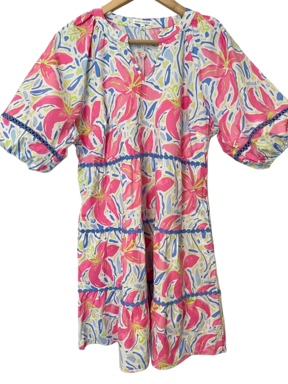 Palmer Dress Hibiscus Harmony White Mary Square Sz M Coastal Vacation NWT - Picture 4 of 12